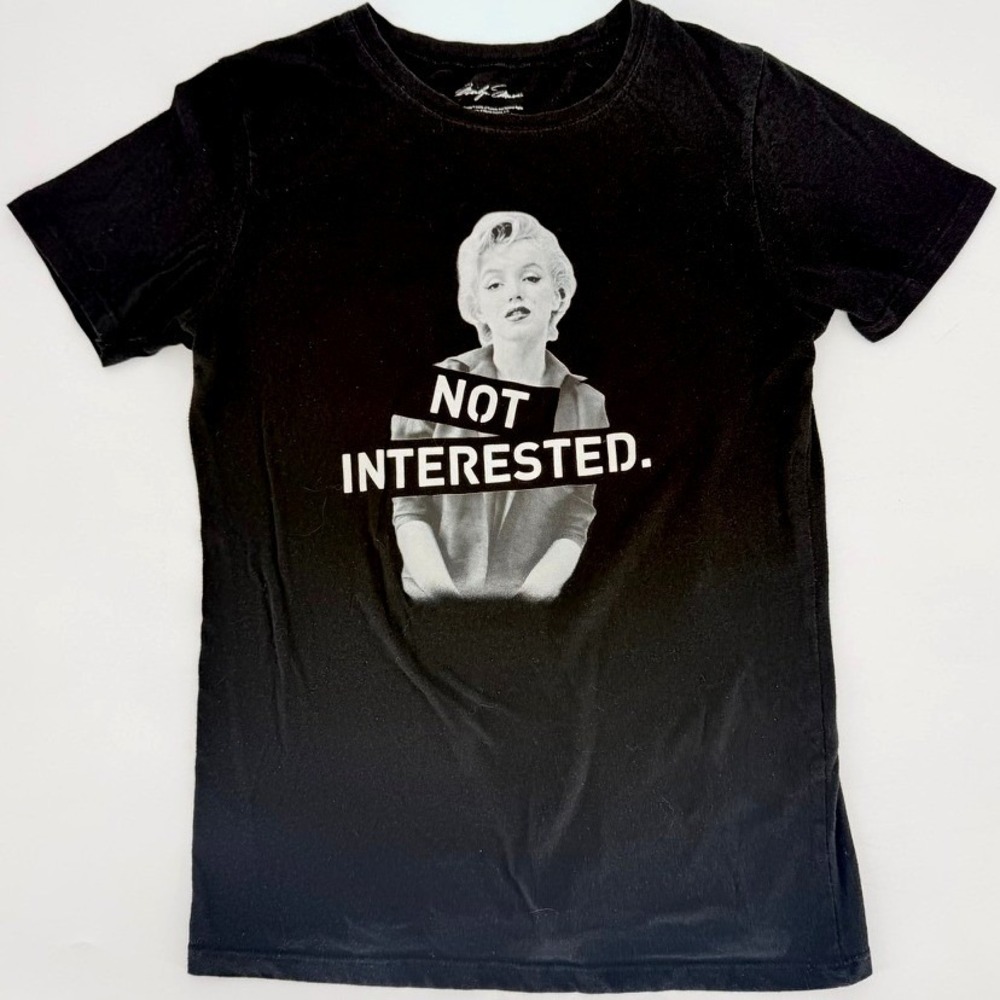 Marilyn Monroe‎ Not Interested Graphic T-Shirt Black Women Size M Short Sleeve
